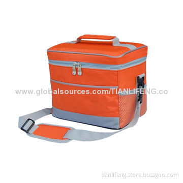 Practical polyester cooler bag for picnic